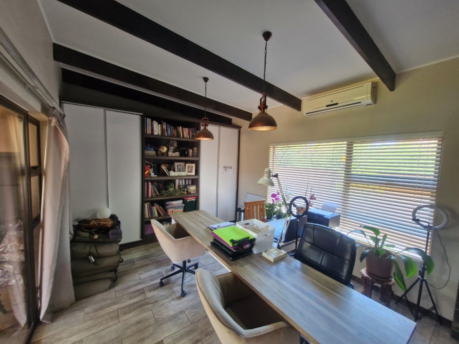 4 Bedroom Property for Sale in Kathu Northern Cape